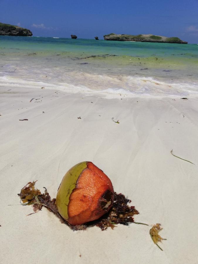 Chiky Villa Watamu Exteriör bild